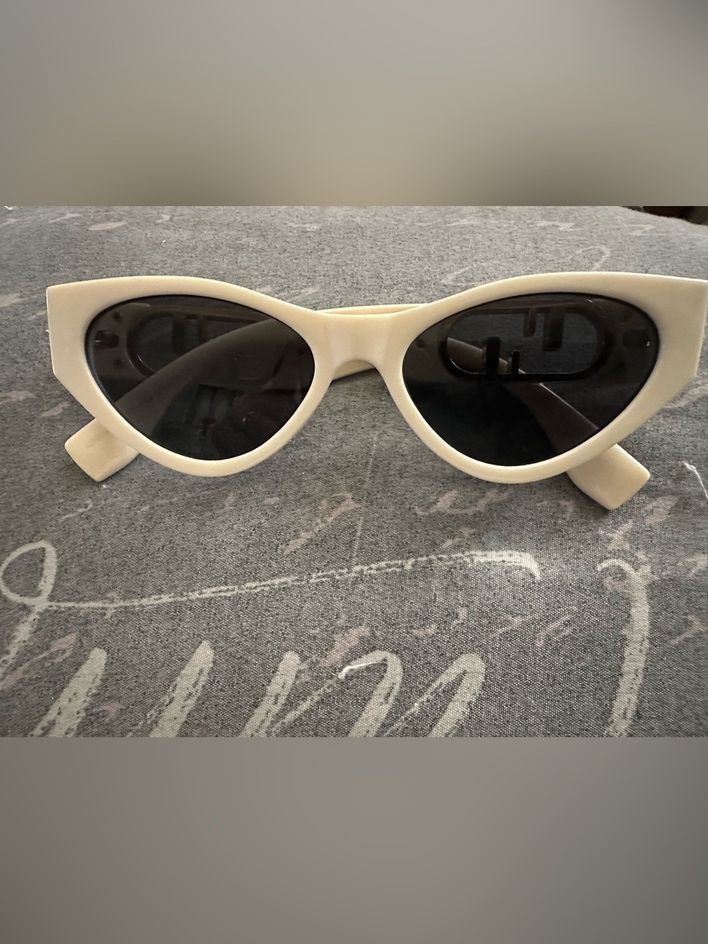 Cream Oval Sunglasses with Black Lenses inspired